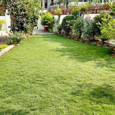 مبيت وإفطار لاكناو Garden View Residency المظهر الخارجي الصورة